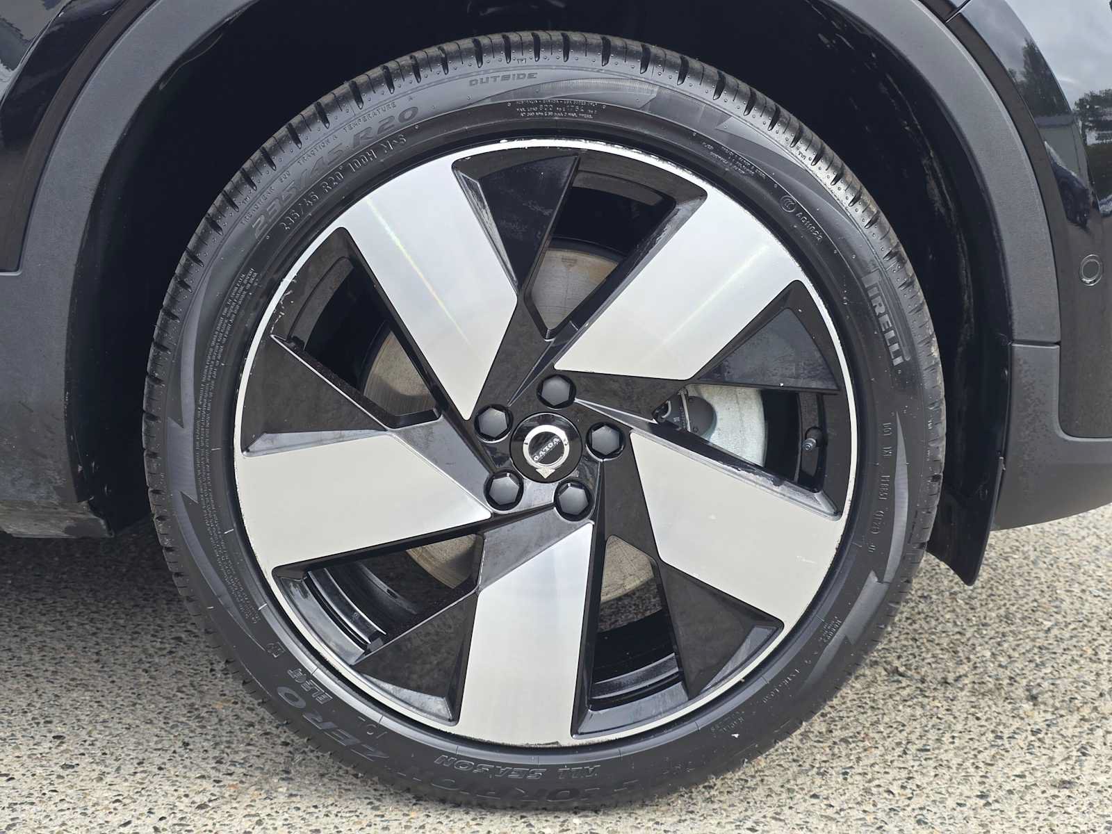Certified 2023 Volvo XC40 Recharge Ultimate AWD/4WD image 10