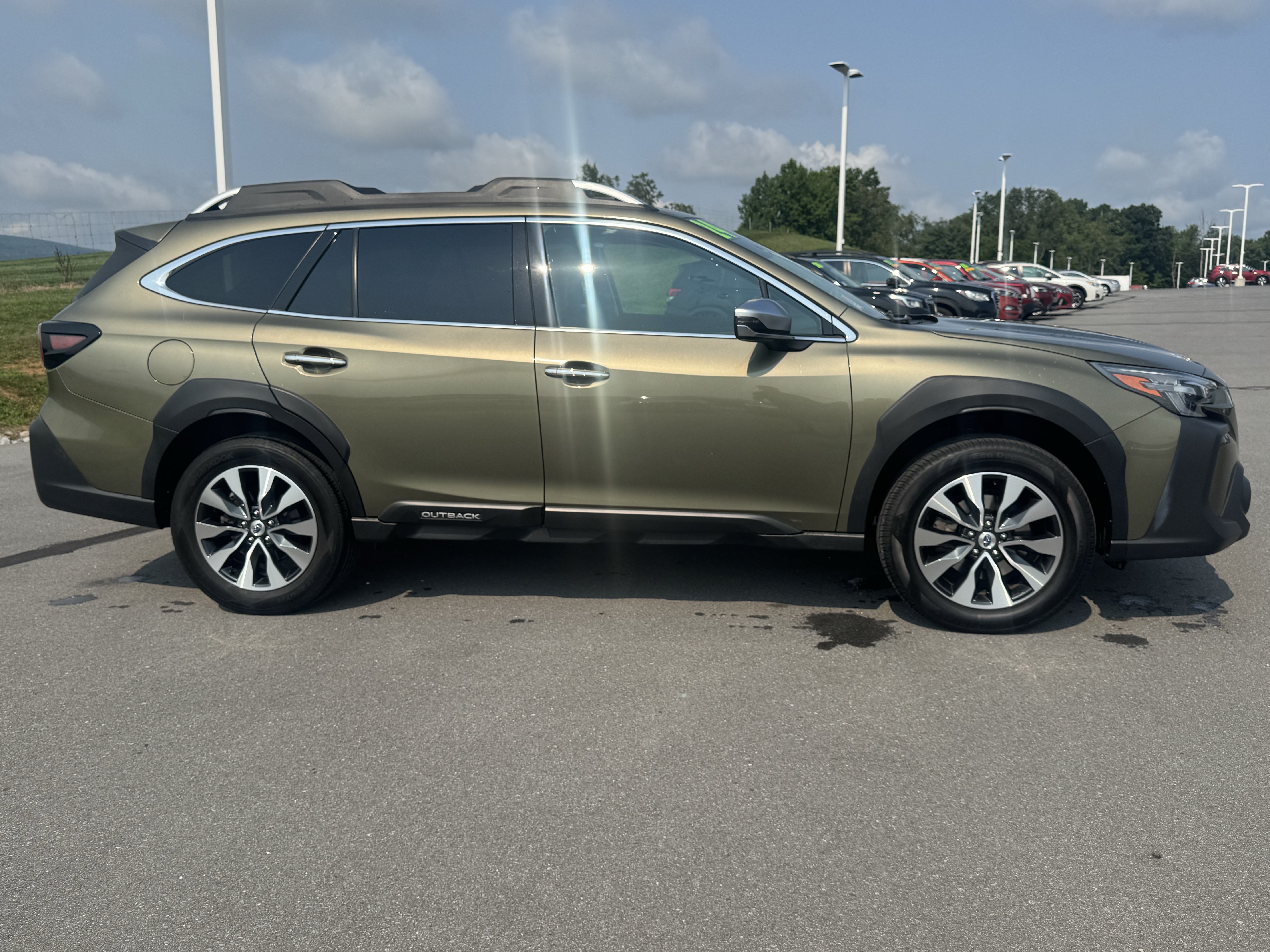 Certified 2024 Subaru Outback Touring AWD/4WD image 2