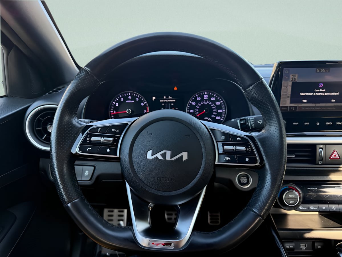 Used 2023 Kia Forte GT-Line w/ GT-Line Technology Package FWD image 13
