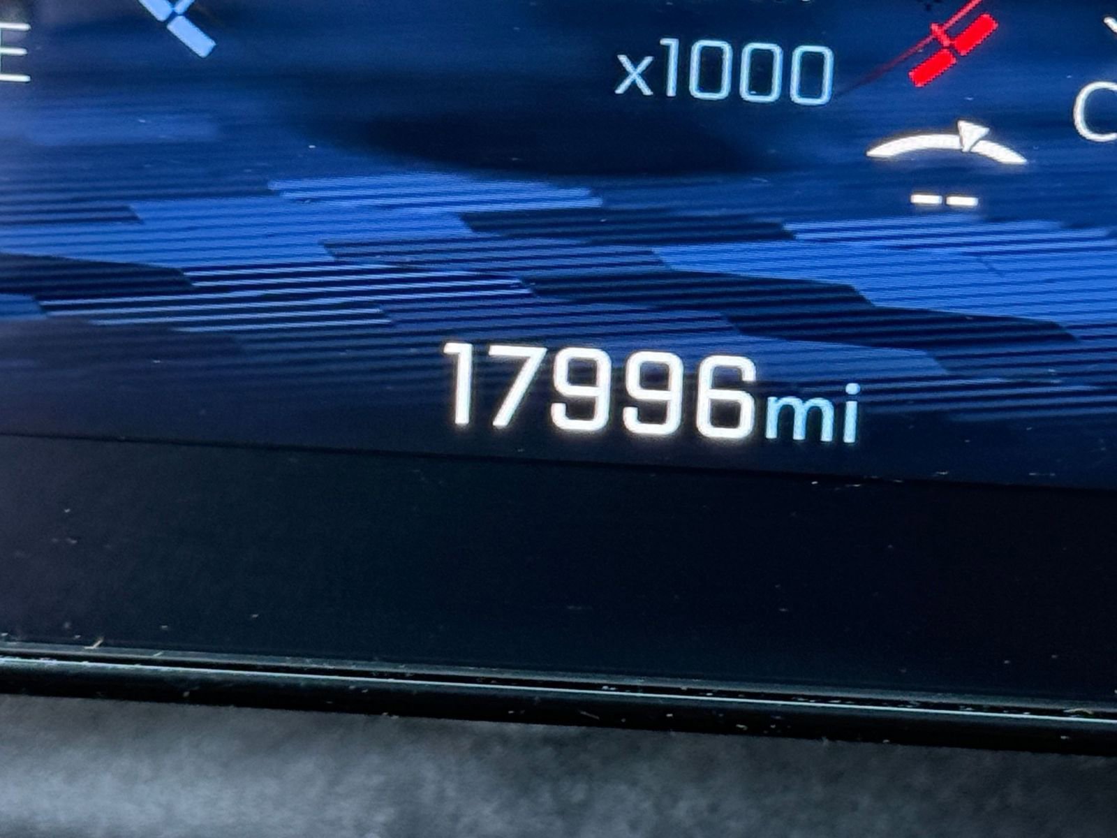 Used 2025 Chevrolet Equinox LT image 40