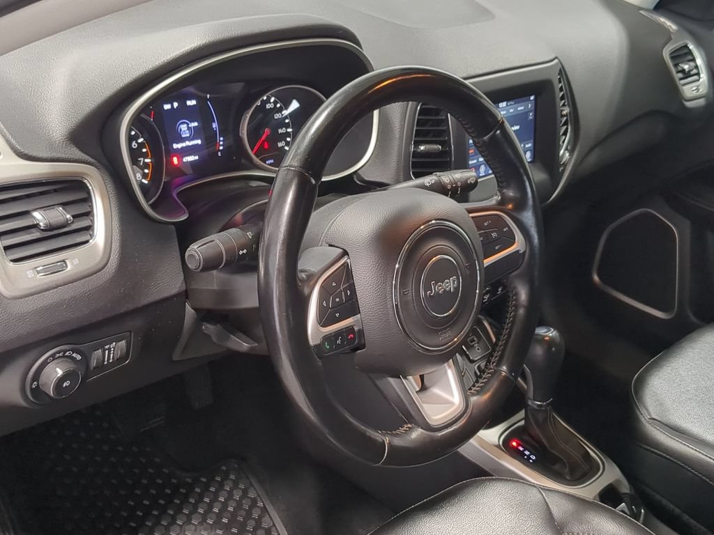 Used 2020 Jeep Compass Latitude w/ Cold Weather Group AWD/4WD image 12