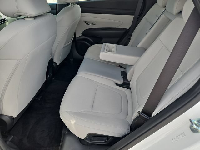 Used 2025 Hyundai Tucson SEL FWD image 14
