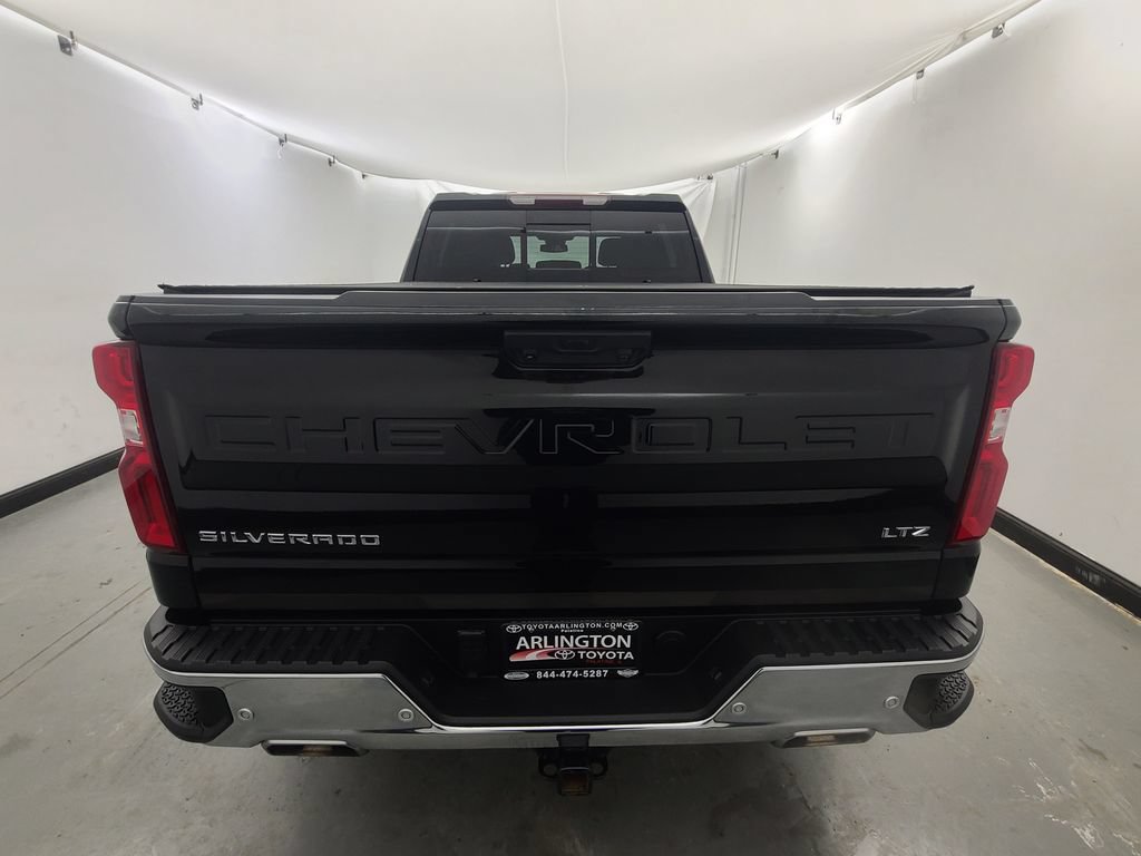 Used 2024 Chevrolet Silverado 1500 LTZ AWD/4WD image 4
