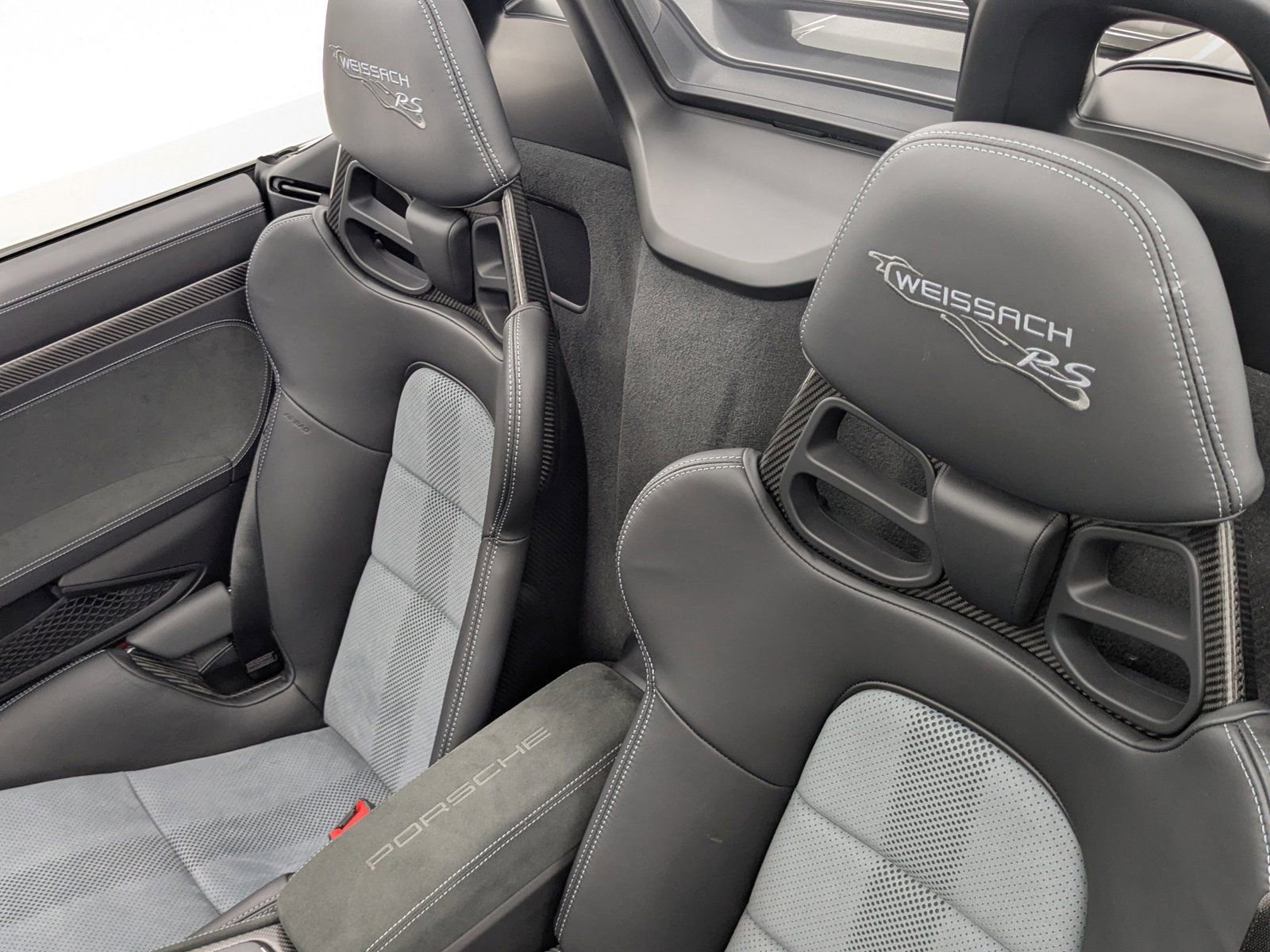 Certified 2025 Porsche 718 Boxster Spyder RS image 18