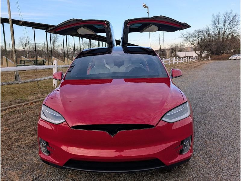 Used 2017 Tesla Model X 100D image 10