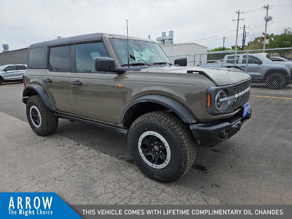 New 2026 Ford Bronco Badlands w/ Sasquatch Package AWD/4WD image 1