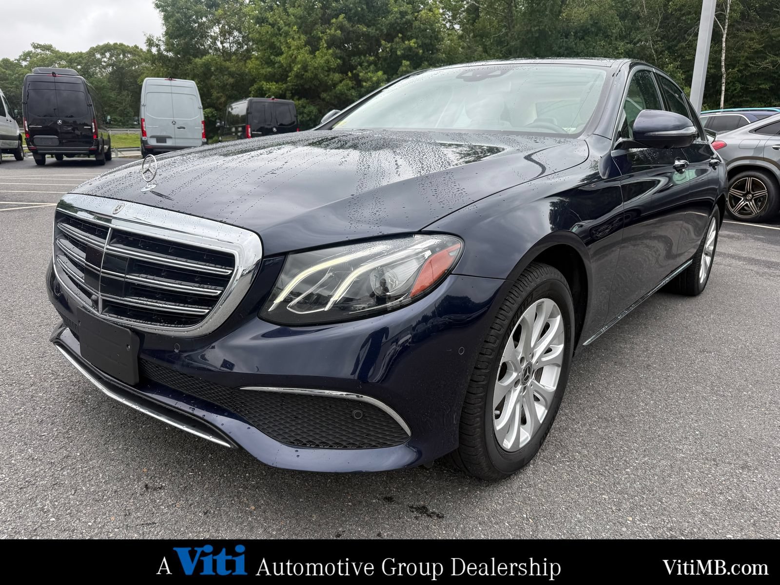 Used 2019 Mercedes-Benz E 300 4MATIC image 4