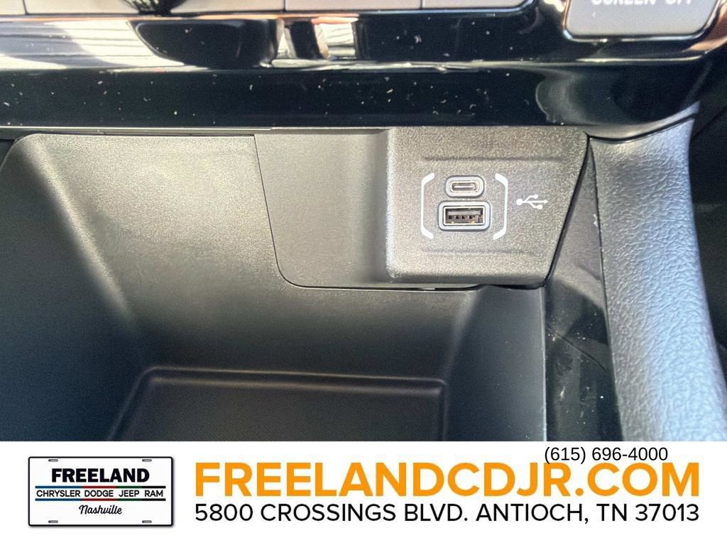 New 2026 Jeep Compass Latitude image 28