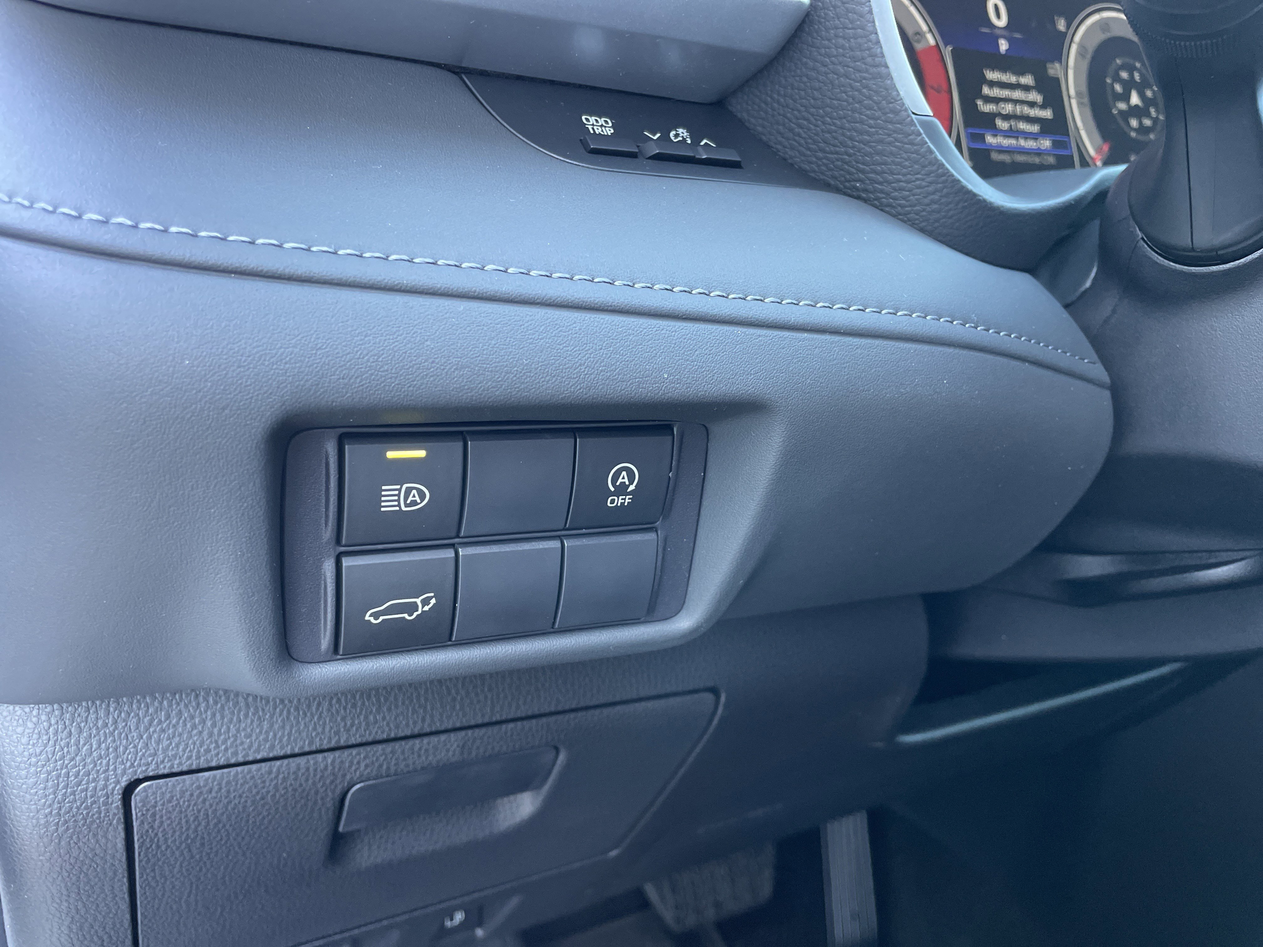 New 2025 Toyota Highlander XSE image 12