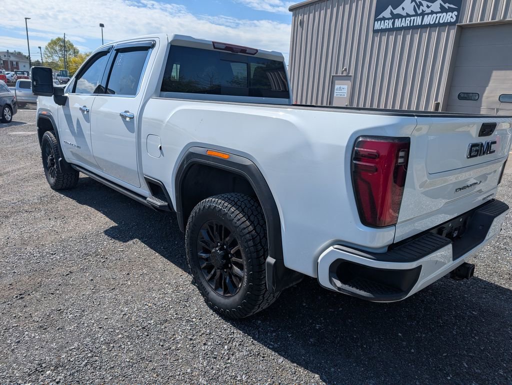 Used 2024 GMC Sierra 2500 Denali Ultimate AWD/4WD image 4