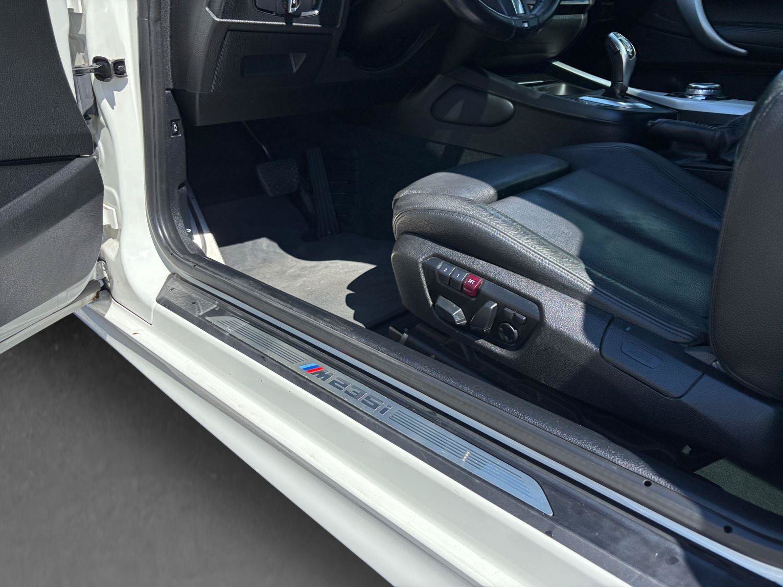 Used 2015 BMW M235i Coupe w/ Premium Package RWD image 37