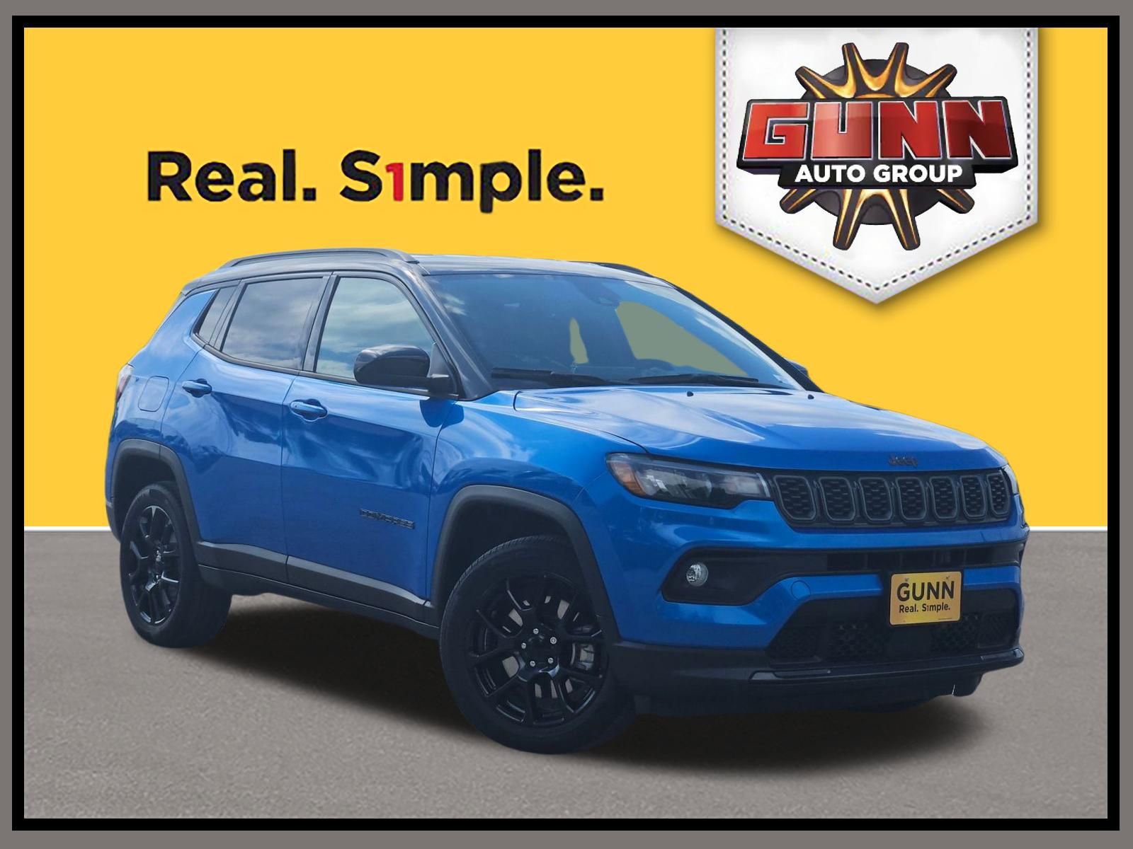 Used 2024 Jeep Compass Latitude w/ Convenience Group AWD/4WD image 1