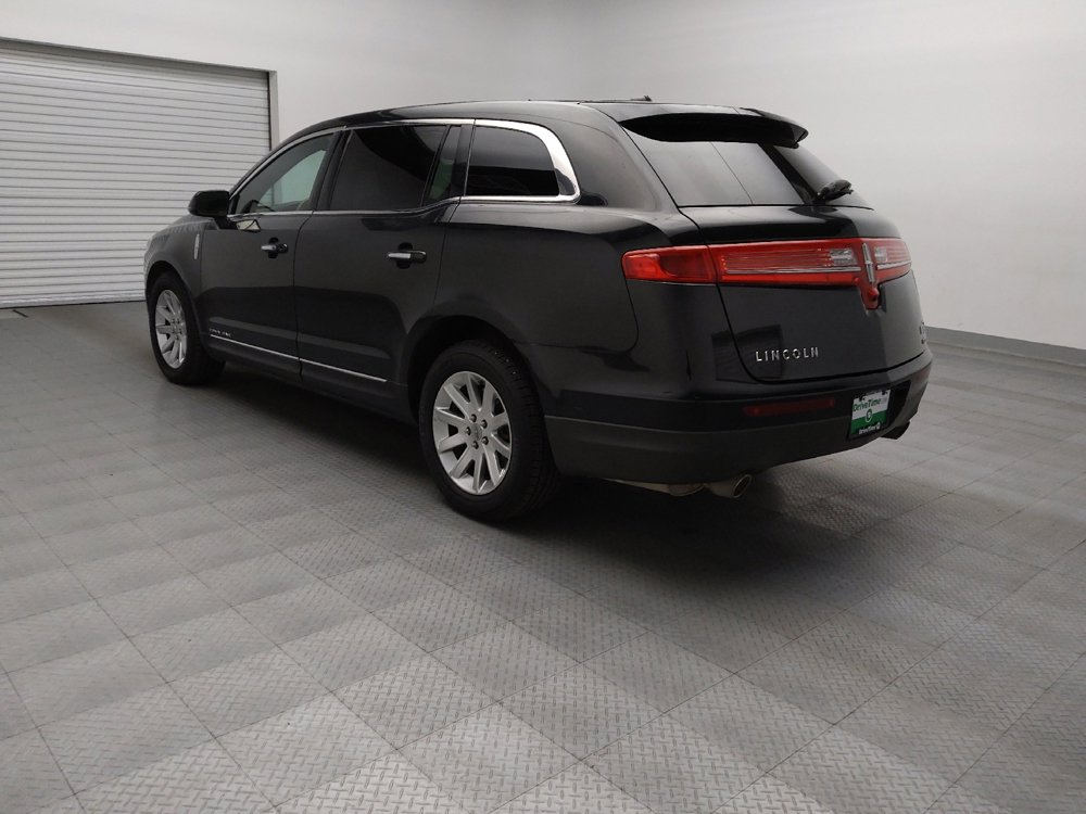 Used 2015 Lincoln MKT AWD image 5