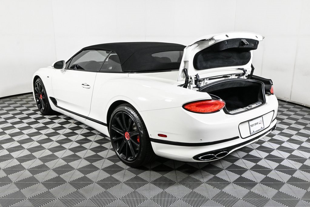 Used 2021 Bentley Continental GT image 43