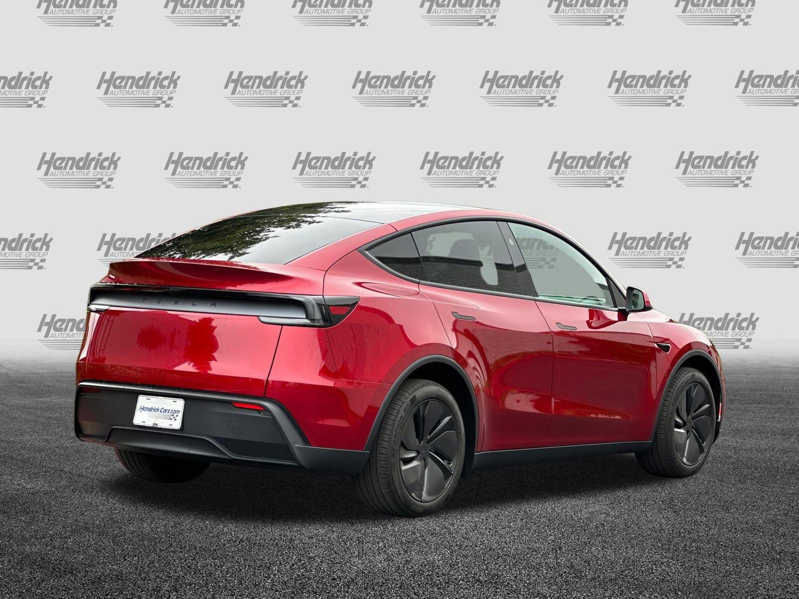 Used 2026 Tesla Model Y 2WD image 5