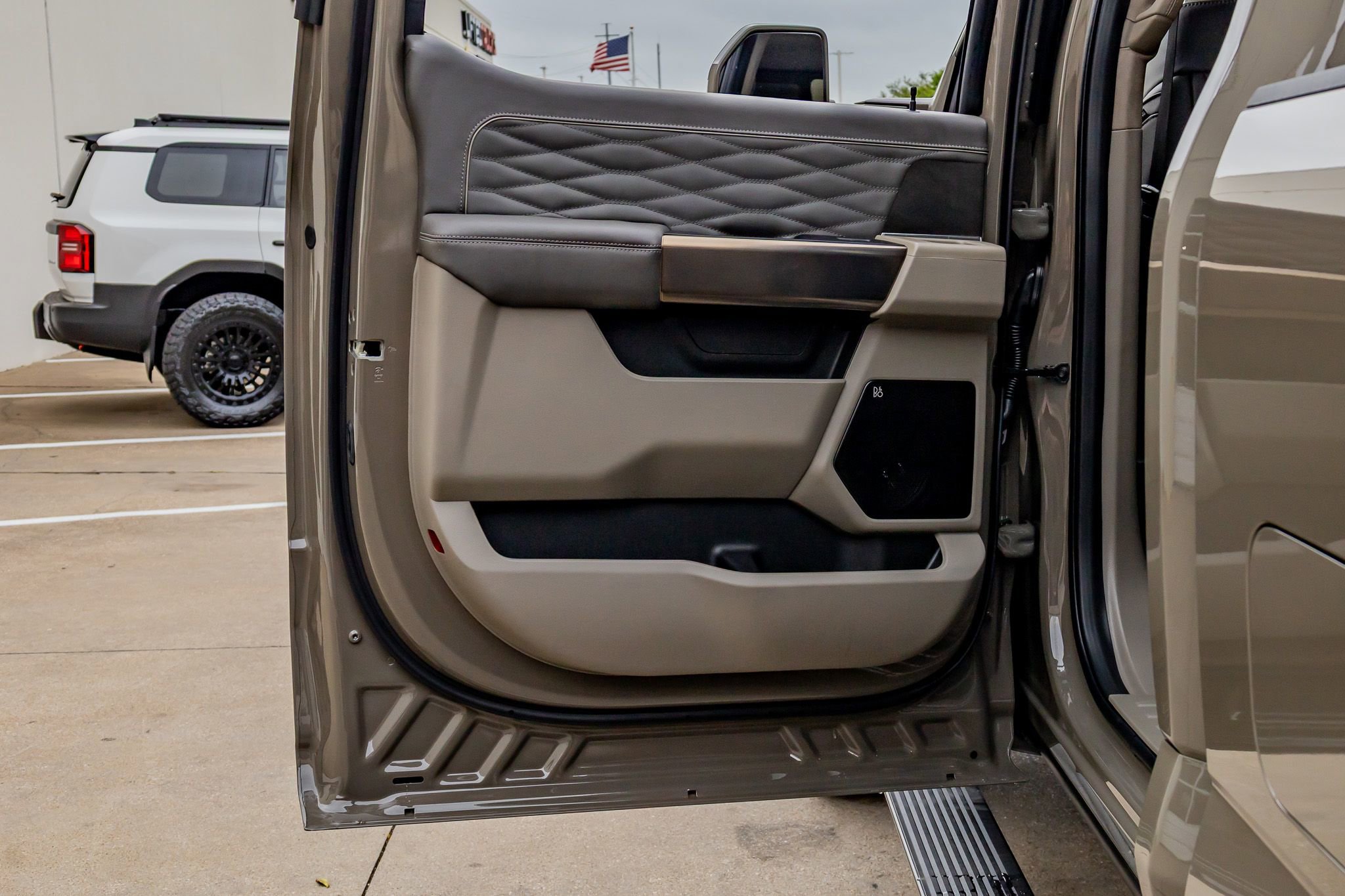 Used 2026 Ford F450 Platinum w/ Platinum Plus Package image 37