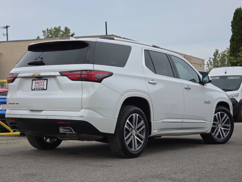 Used 2023 Chevrolet Traverse High Country AWD/4WD image 16