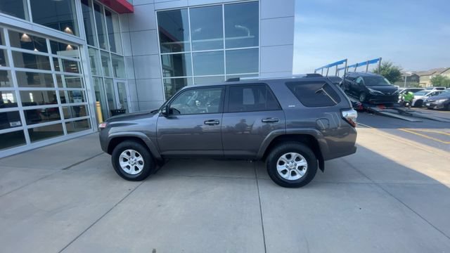 Used 2022 Toyota 4Runner SR5 Premium w/ Moonroof Package AWD/4WD image 7