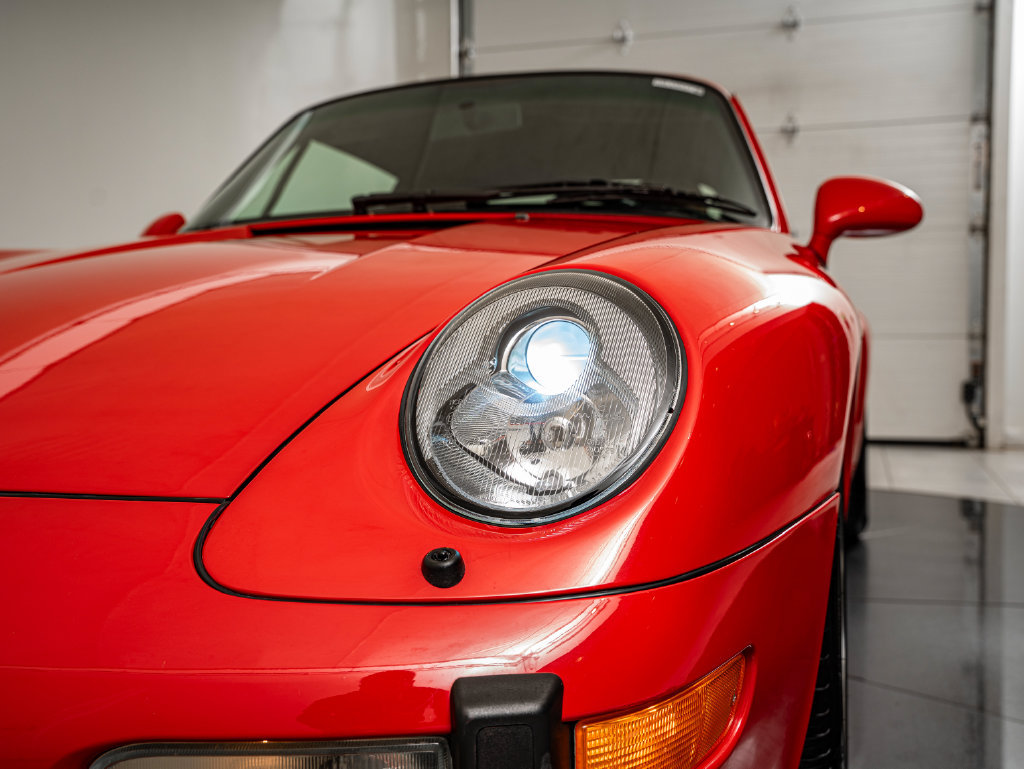 Used 1995 Porsche 911 Carrera RWD image 17