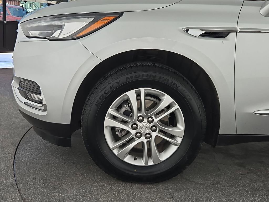 Used 2021 Buick Enclave Essence w/ LPO, Floor Liner Package image 38