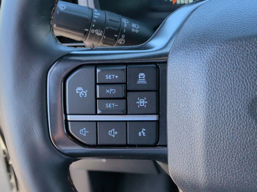 Used 2024 Ford Expedition Platinum image 19