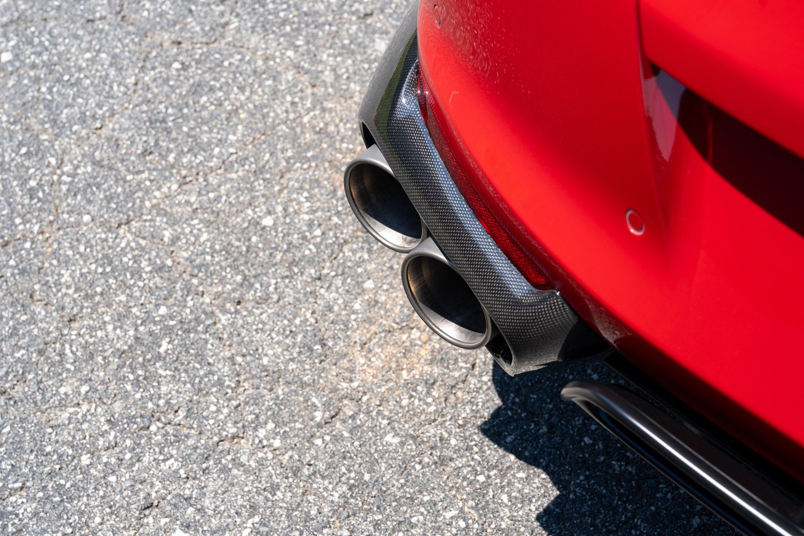 Used 2022 Ferrari 812 GTS RWD image 19
