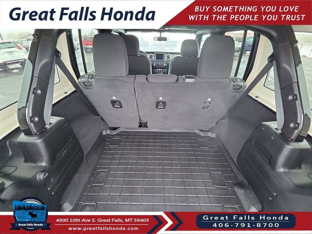 Used 2021 Jeep Wrangler Unlimited Sahara w/ Cold Weather Group image 12