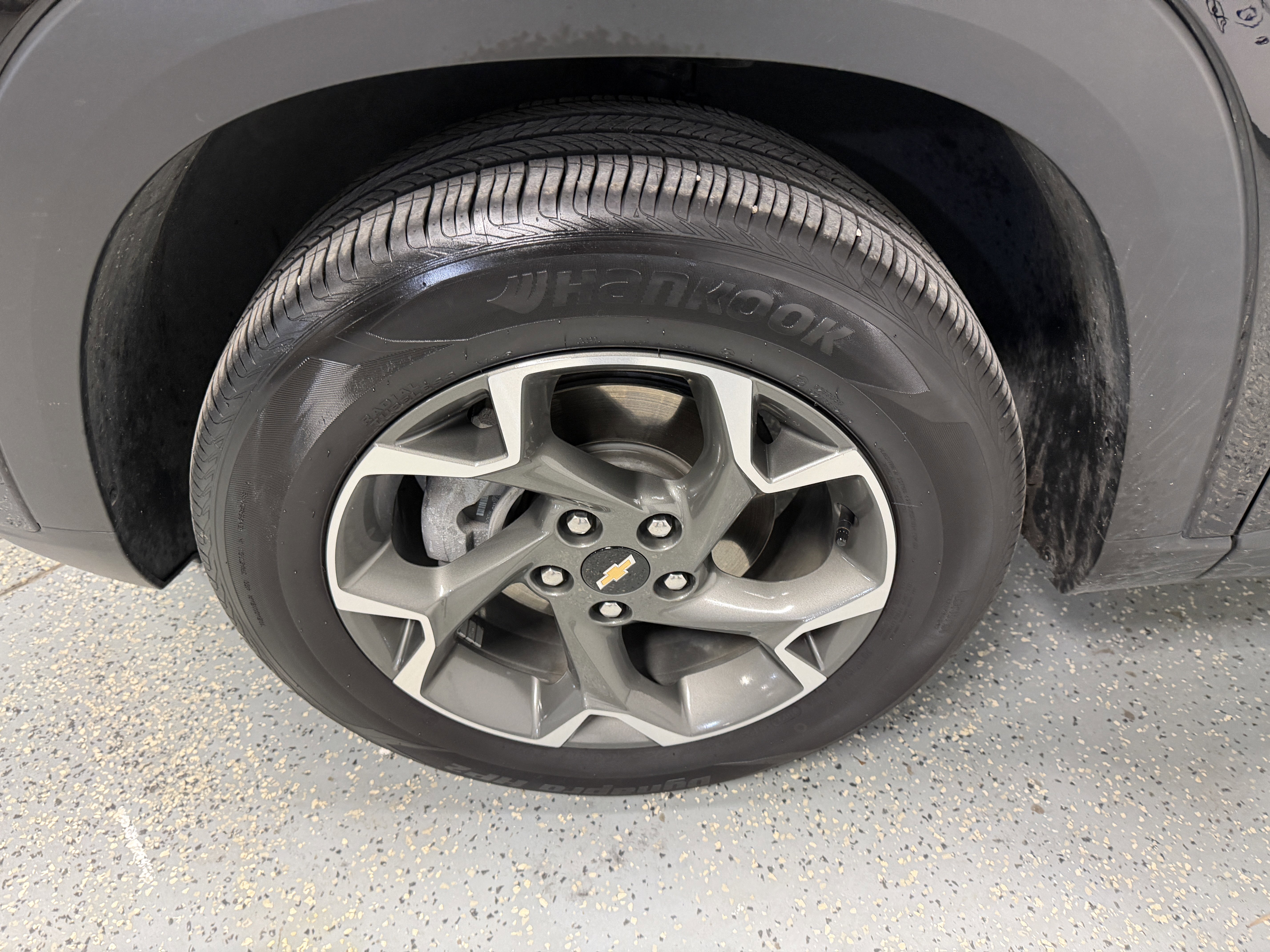 Used 2024 Chevrolet Trax LT w/ LT Convenience Package image 29