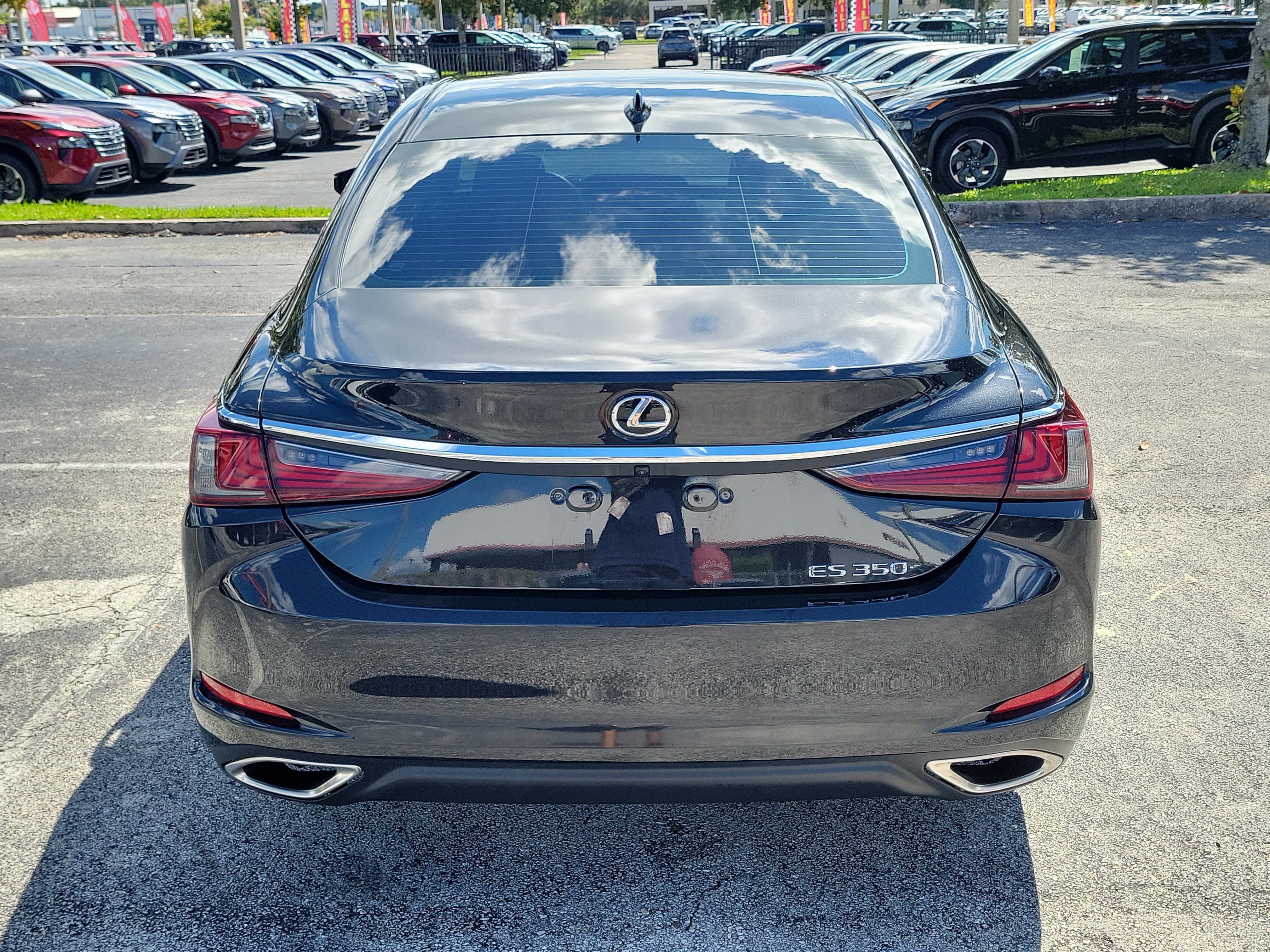 Used 2022 Lexus ES 350 w/ Accessory Package FWD image 6