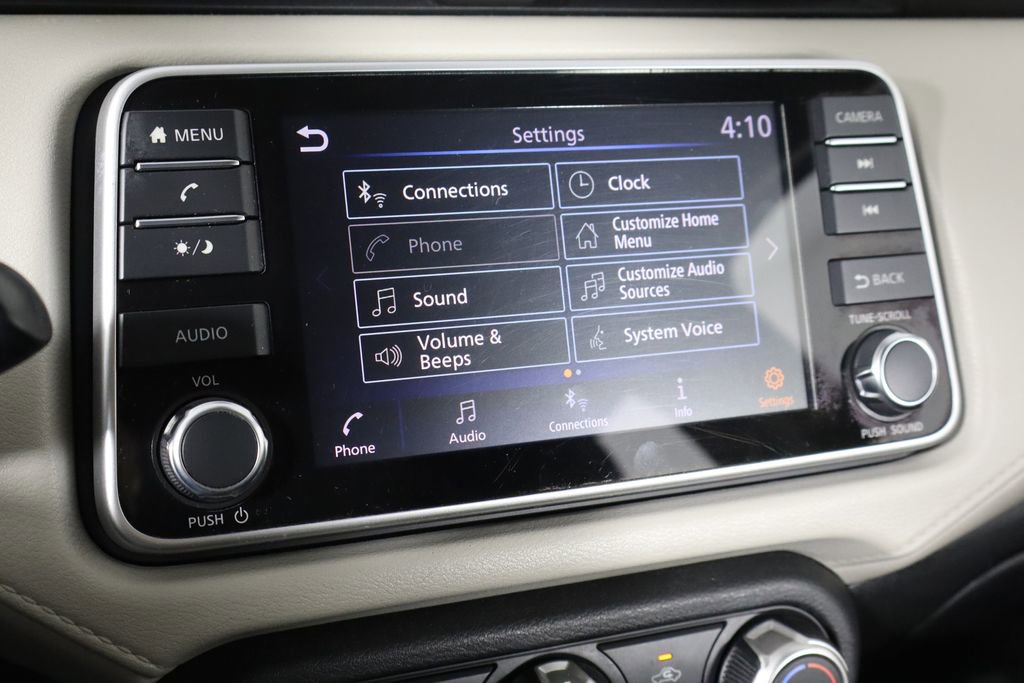 Used 2021 Nissan Versa SV image 27