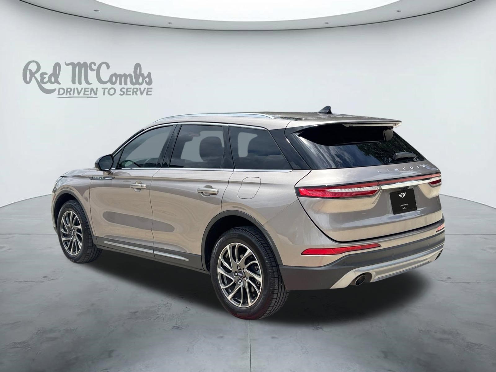 Used 2020 Lincoln Corsair FWD w/ Equipment Group 101A image 3