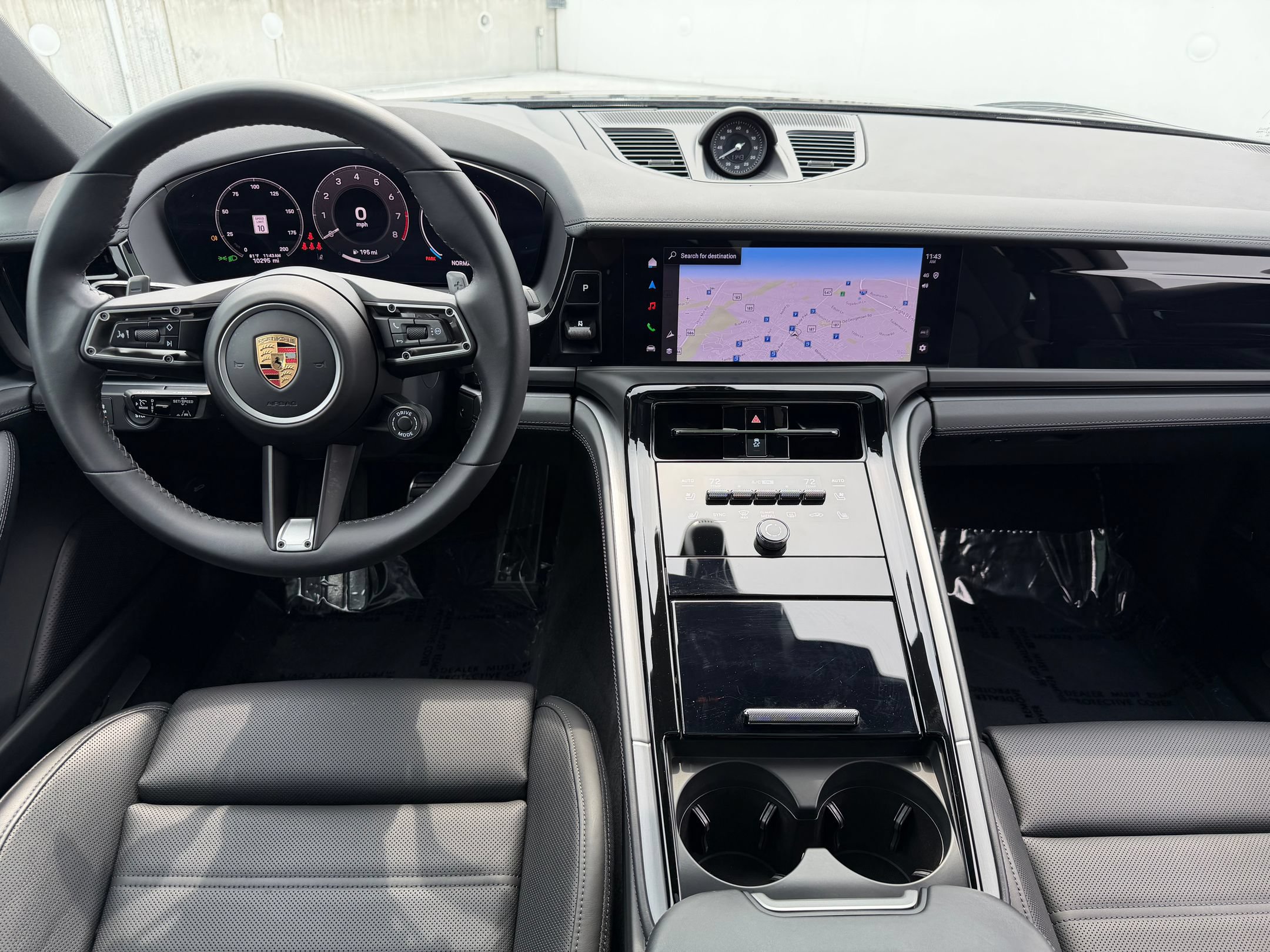 Certified 2024 Porsche Panamera image 29