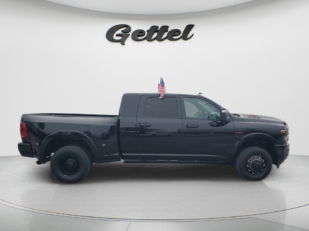Used 2025 RAM 3500 Limited AWD/4WD image 4