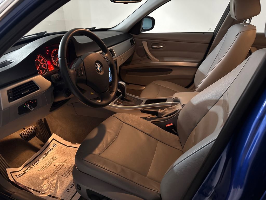 Used 2011 BMW 335i Sedan image 14