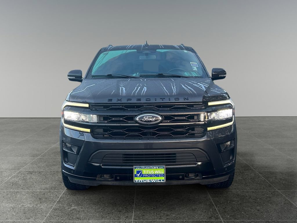 Used 2023 Ford Expedition Limited image 3