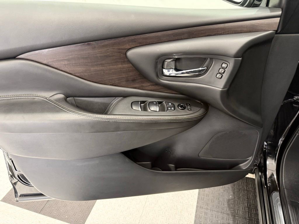 Used 2022 Nissan Murano Platinum AWD/4WD image 14