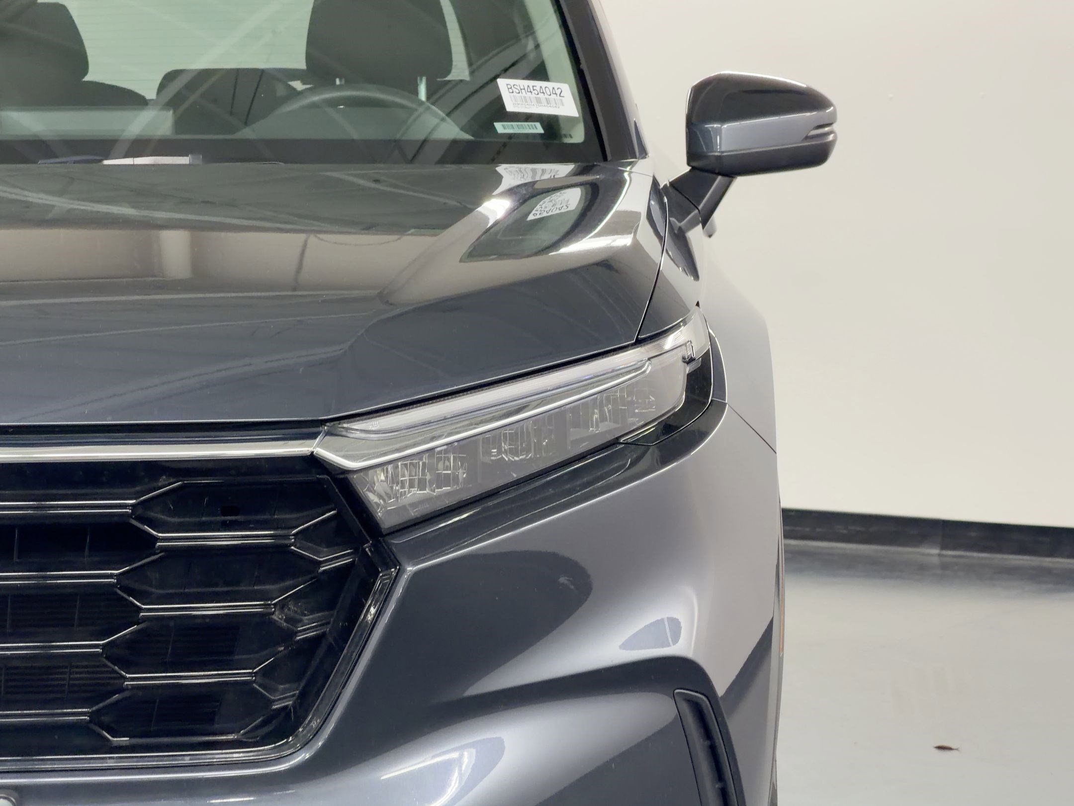 Used 2025 Honda CR-V EX image 11