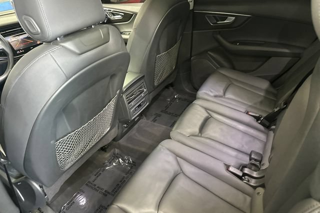 Used 2022 Audi Q7 2.0T Premium w/ Convenience Package AWD/4WD image 14