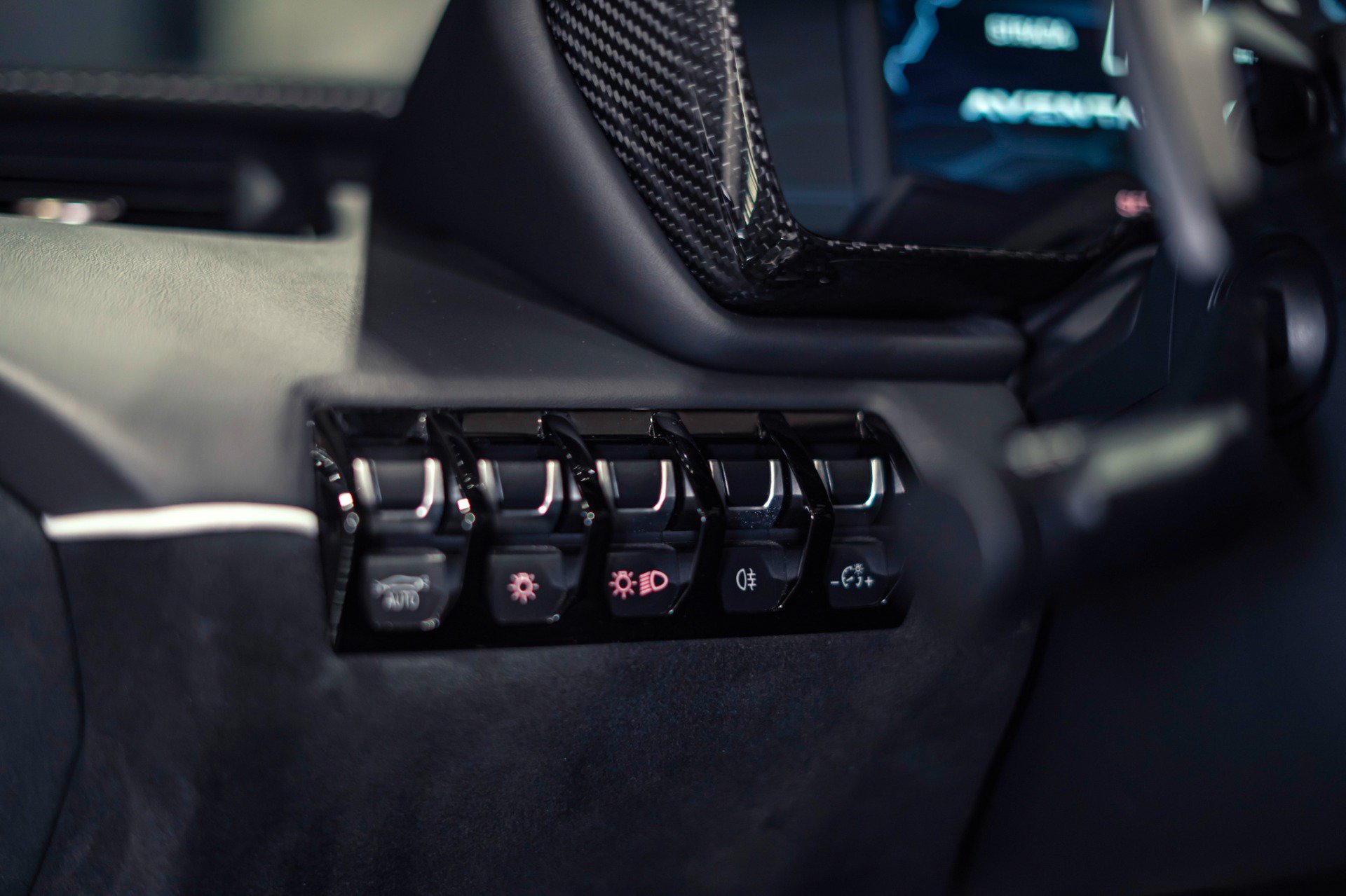 Used 2020 Lamborghini Aventador SVJ AWD/4WD image 51