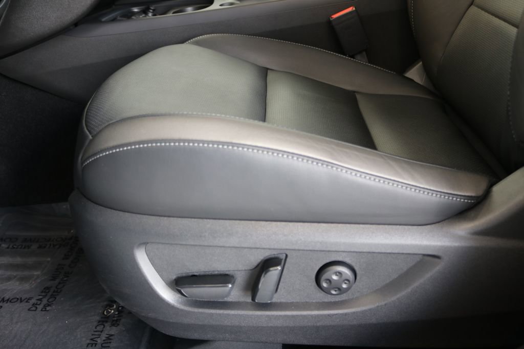 Certified 2025 INFINITI QX50 Luxe image 15