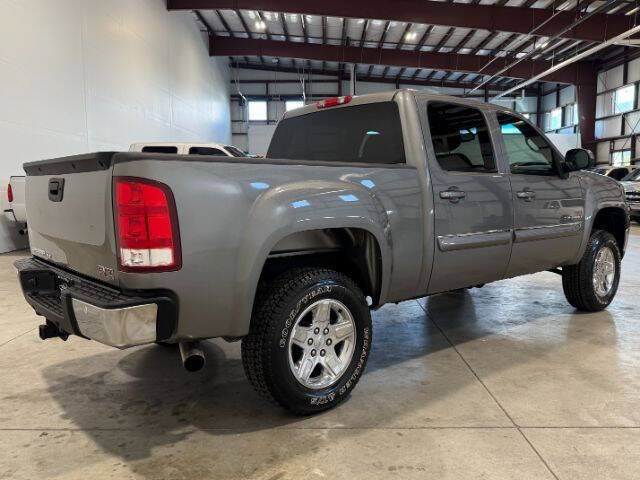 Used 2012 GMC Sierra 1500 SLE w/ All-Terrain Package AWD/4WD image 8