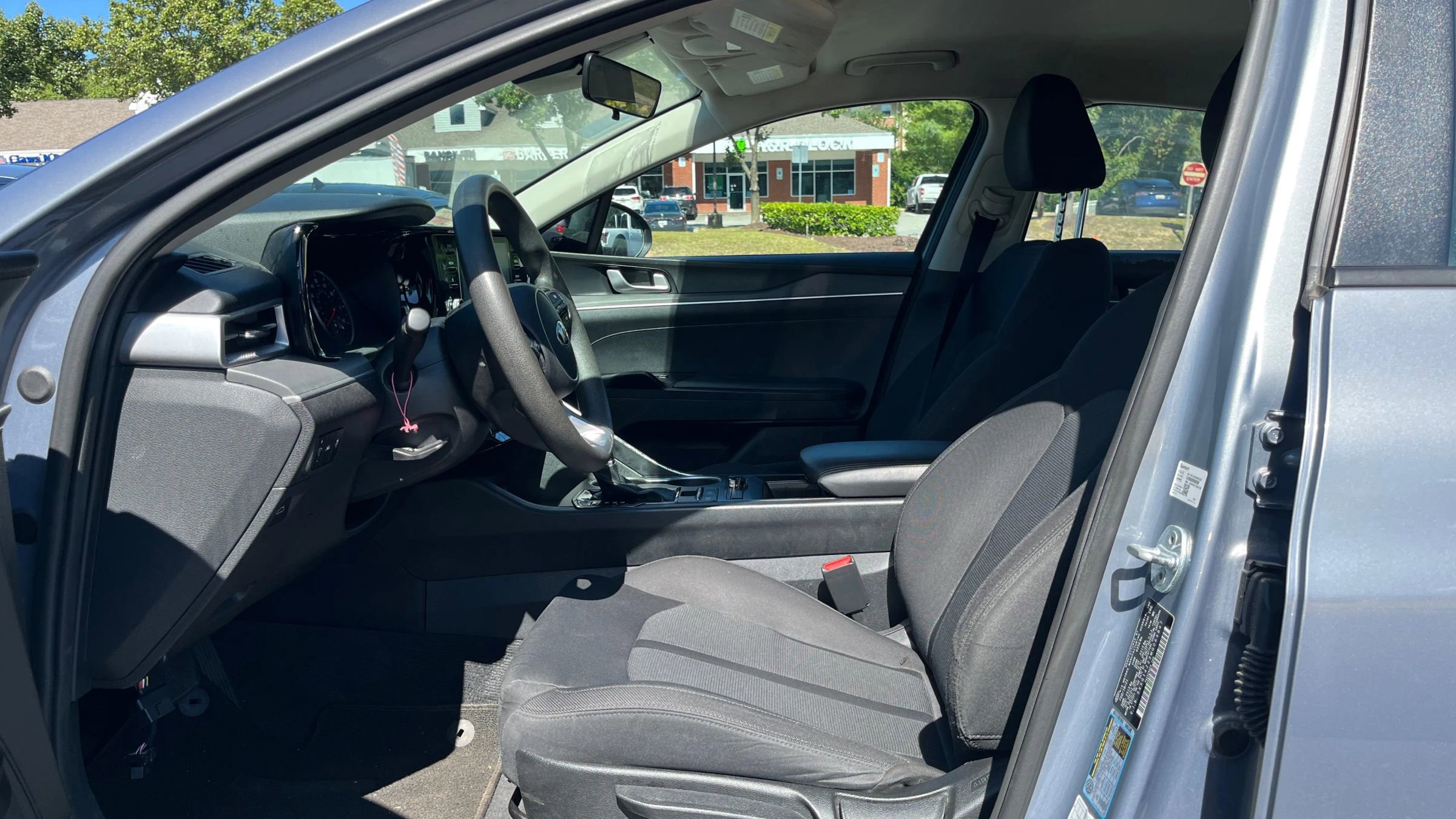 Used 2021 Kia K5 LXS image 9