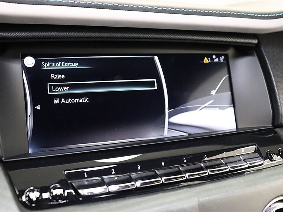 Used 2022 Rolls-Royce Cullinan w/ Cullinan Package AWD/4WD image 66