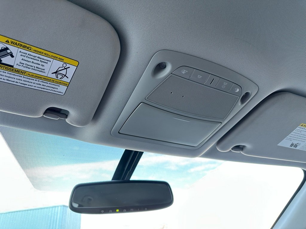 Used 2020 Nissan Pathfinder SV image 34