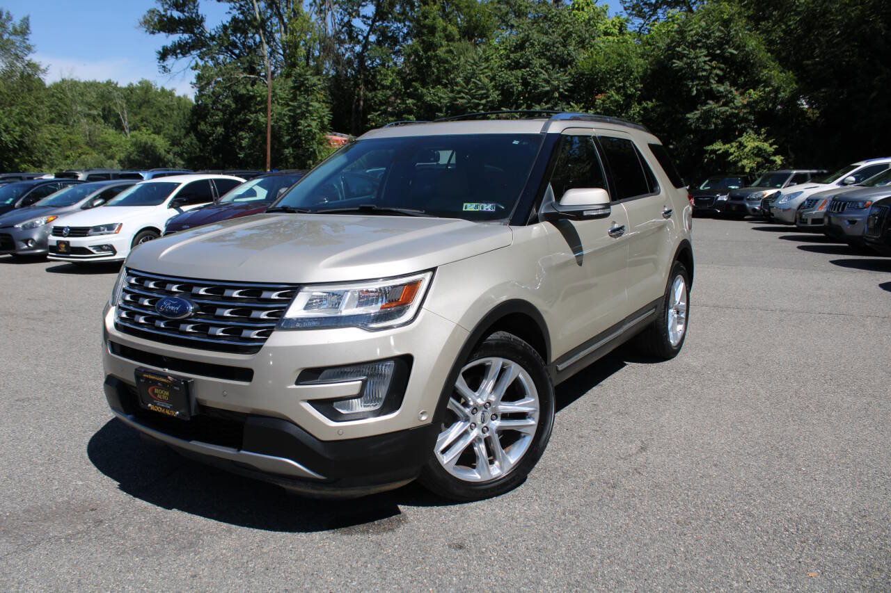 Used 2017 Ford Explorer Limited w/ Equipment Group 301A image 1