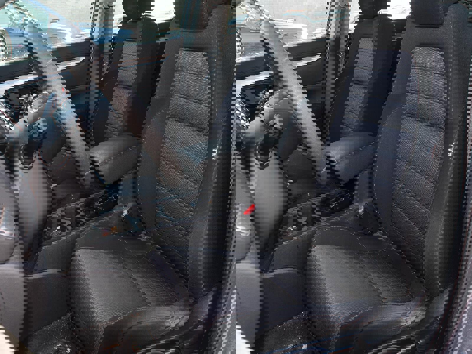 Used 2018 Honda CR-V LX image 13