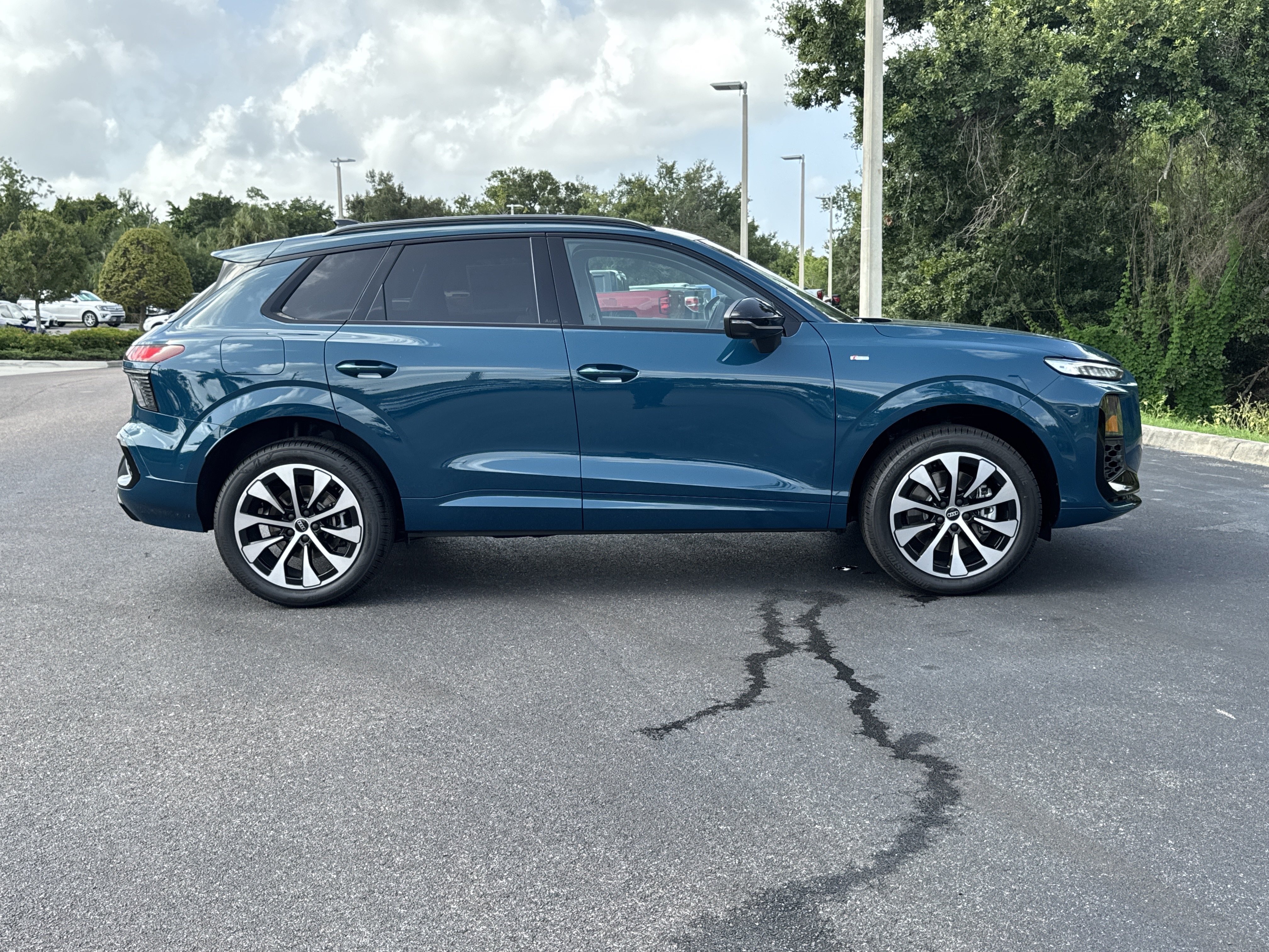 New 2026 Audi Q3 quattro 2.0T AWD/4WD image 3
