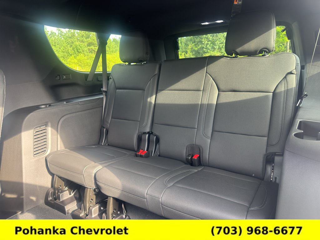 New 2026 Chevrolet Suburban Z71 w/ Comfort Package AWD/4WD image 30