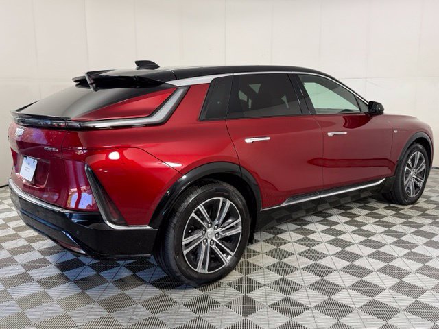 Used 2024 Cadillac Lyriq Luxury w/ Nappa Leather Package AWD/4WD image 9