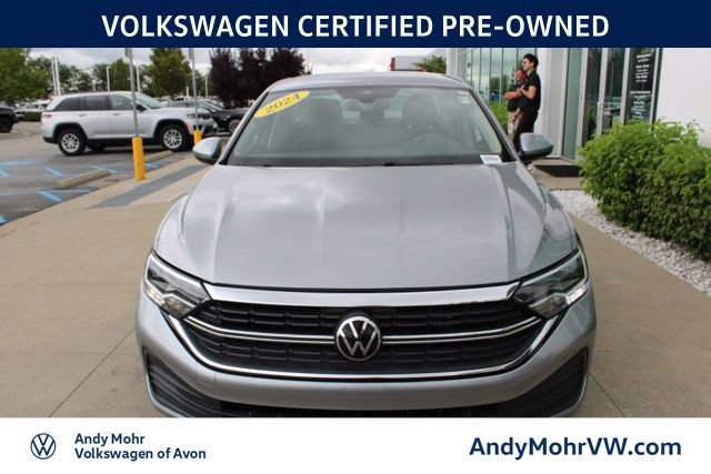 Used 2024 Volkswagen Jetta S FWD image 2